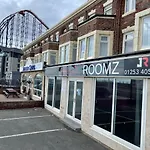 Hello Roomz - Pleasure Beach