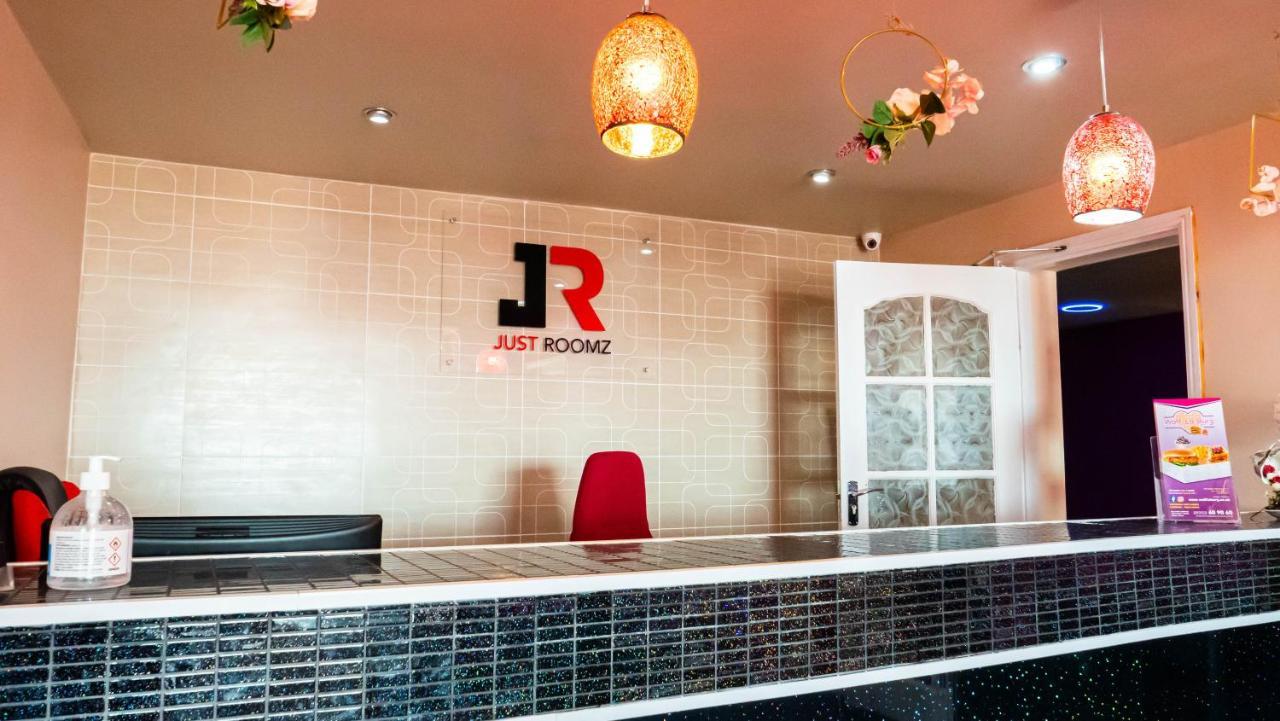 Hotel Hello Roomz - Pleasure Beach