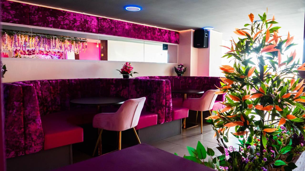 Hotel Hello Roomz - Pleasure Beach 3*