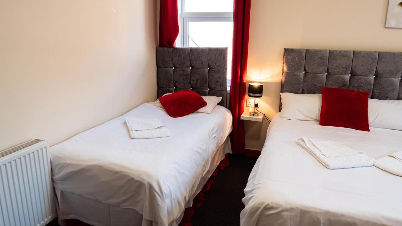 Hello Roomz - Pleasure Beach Hotel