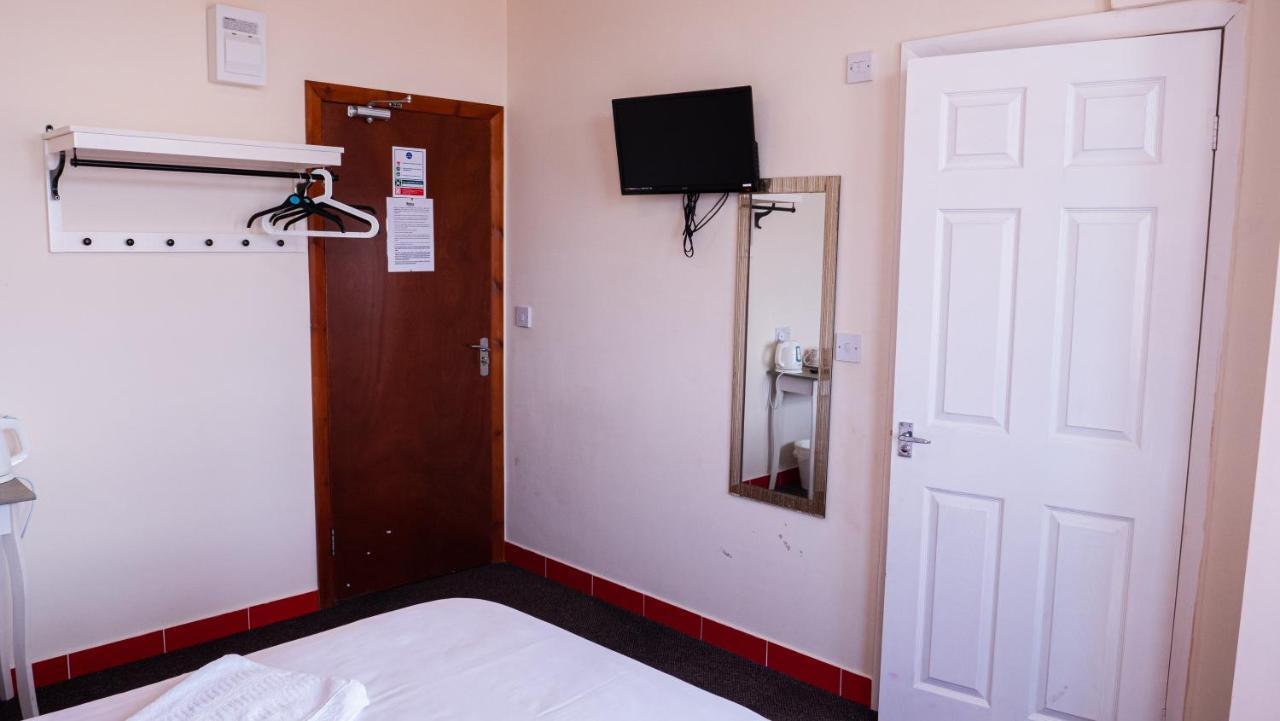 Hello Roomz - Pleasure Beach Hotel