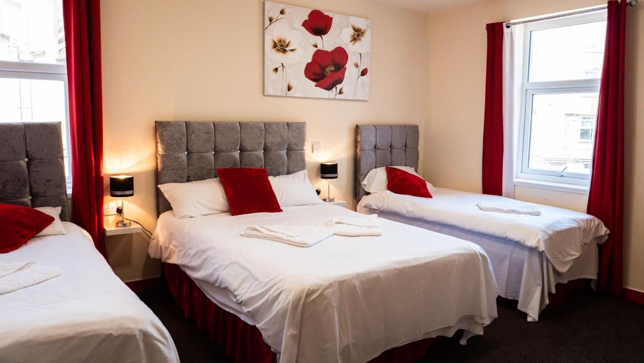 Hello Roomz - Pleasure Beach Hotel 3*
