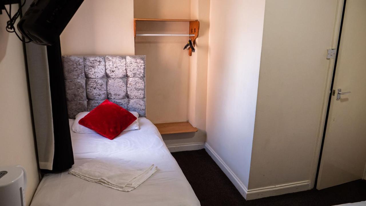 Hotel Hello Roomz - Pleasure Beach 3*