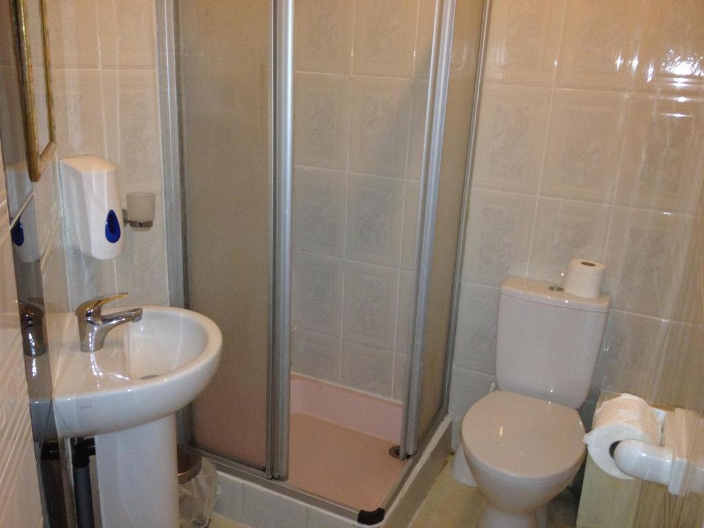 Hello Roomz - Pleasure Beach Blackpool