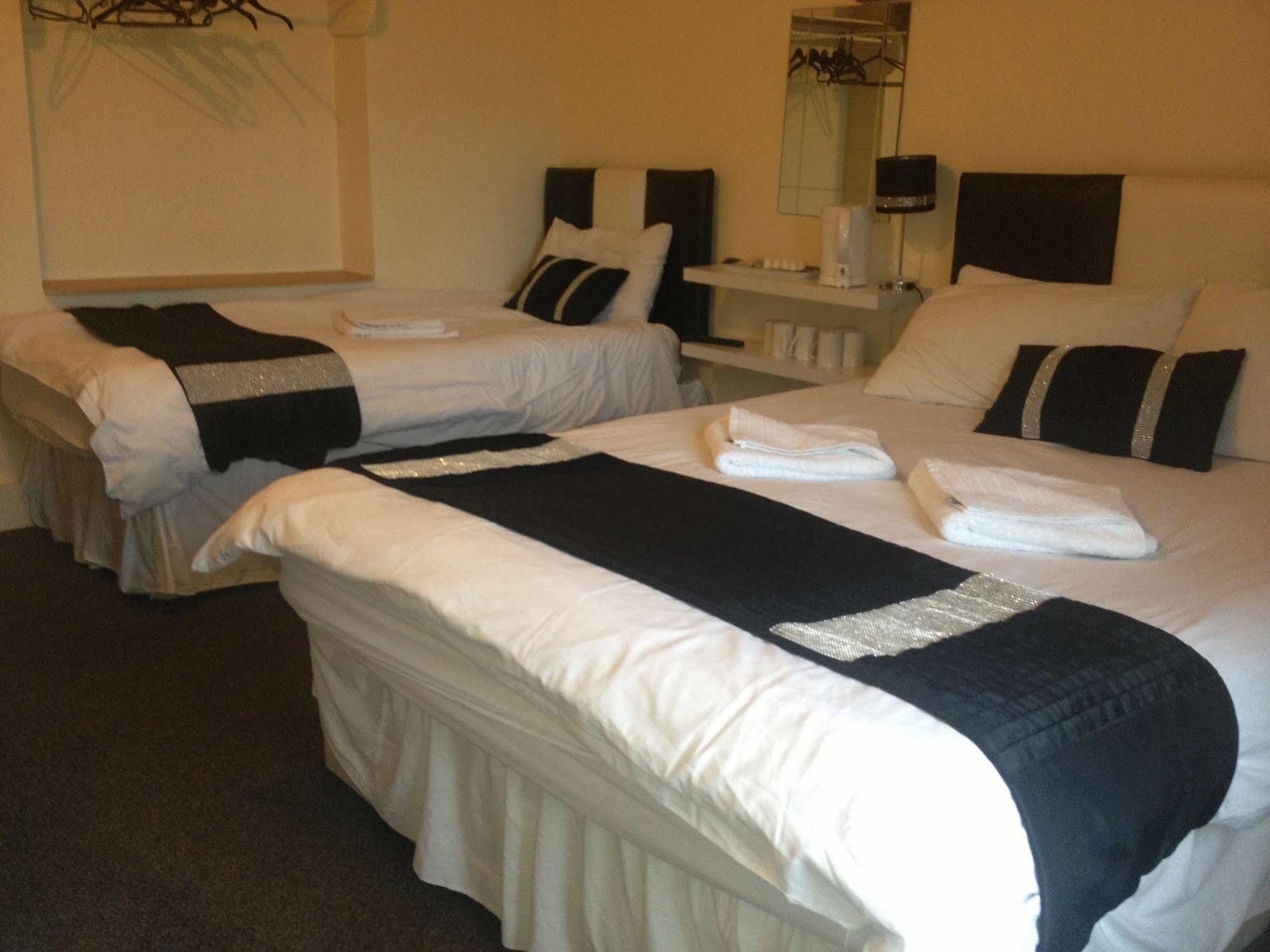 Hotel Hello Roomz - Pleasure Beach Blackpool