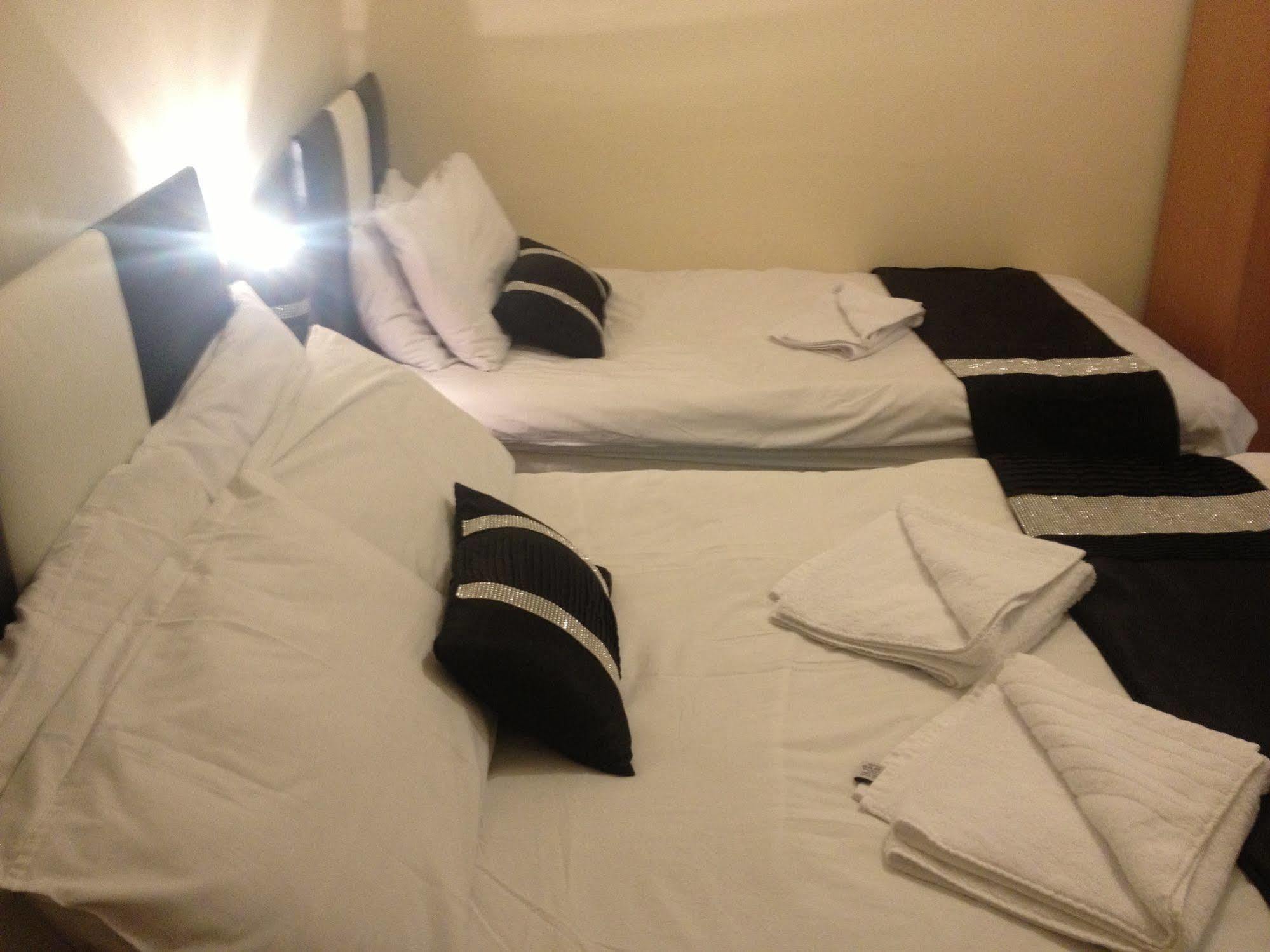 Hotel Hello Roomz - Pleasure Beach