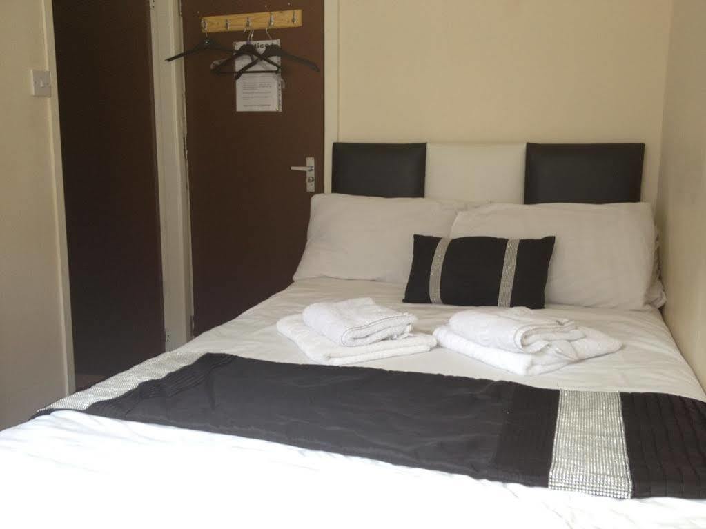 Hello Roomz - Pleasure Beach 3*