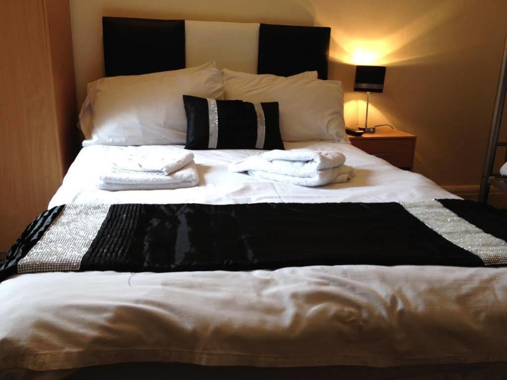 Hotel Hello Roomz - Pleasure Beach Blackpool